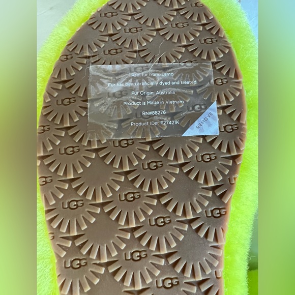 UGG slideons fuzzy neon green/yellow New Women 6/7.5 & free peanuts pj pants L - Picture 9 of 11